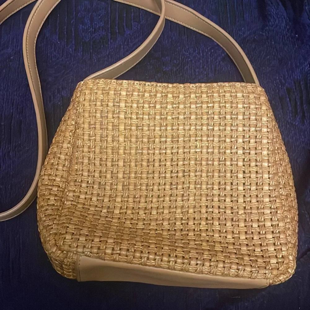 Fossil women’s woven fiber purse - Picture 3 of 10